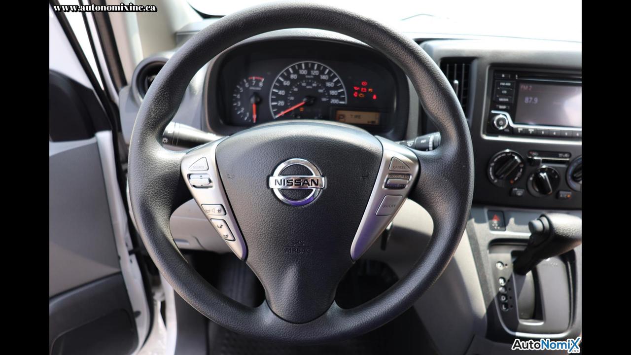 2019 Nissan NV200 SV Photo