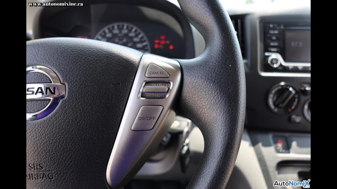 2019 Nissan NV200 SV Photo