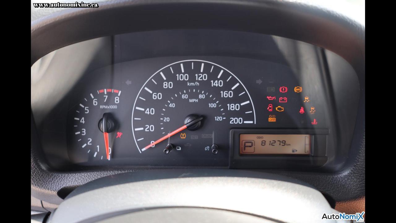 2019 Nissan NV200 SV Photo