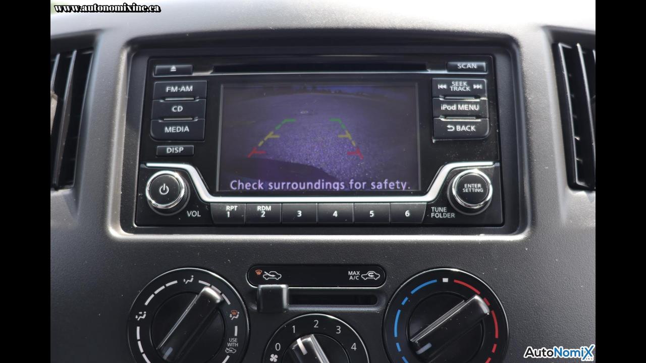 2019 Nissan NV200 SV Photo