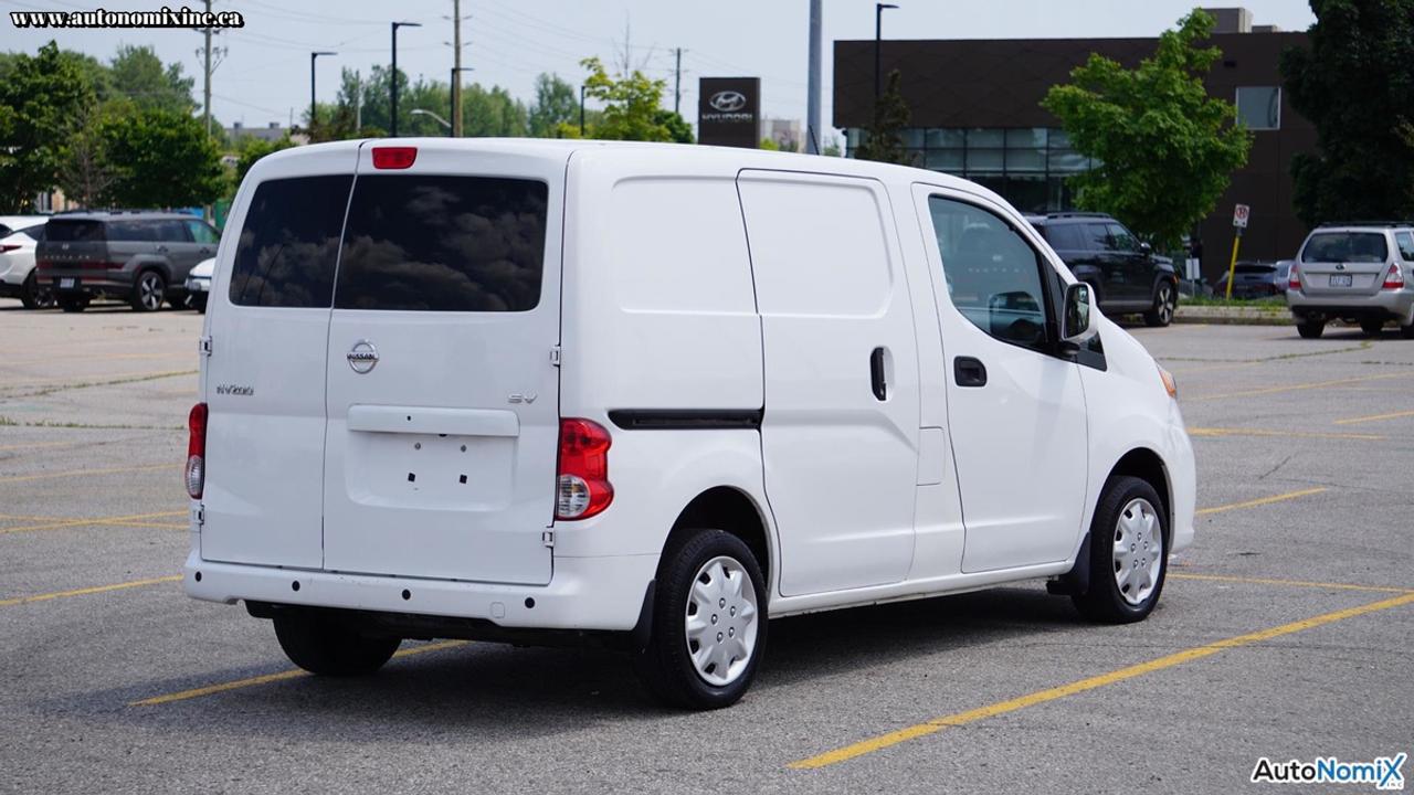 2019 Nissan NV200 SV Photo