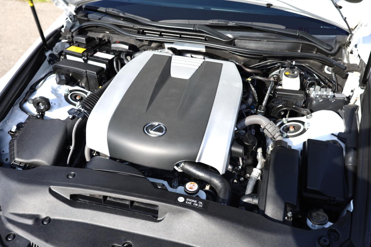 2020 Lexus IS Base Photo