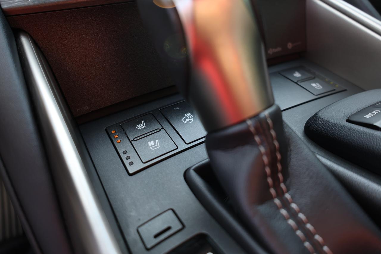 2020 Lexus IS Base Photo