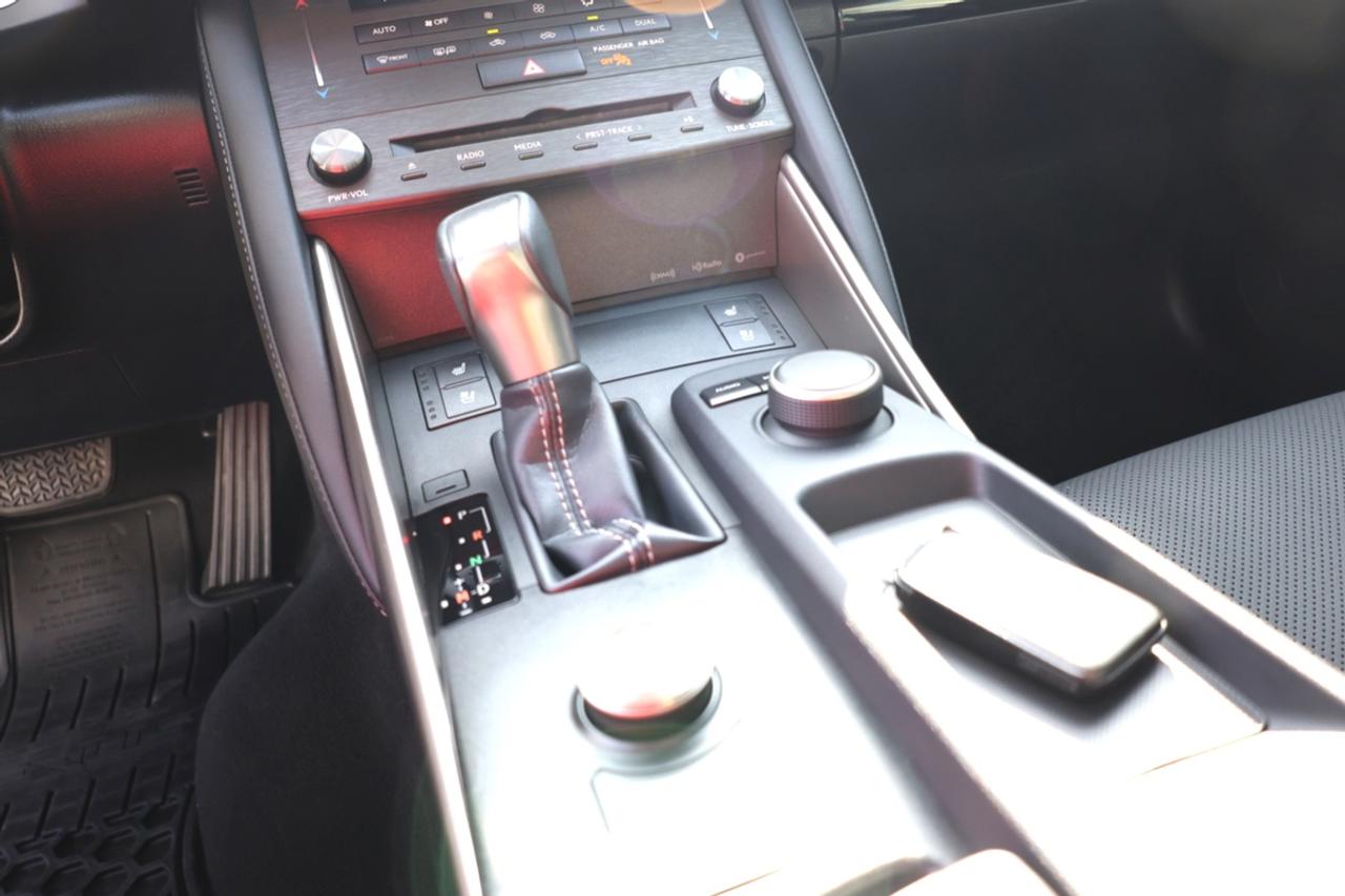 2020 Lexus IS Base Photo