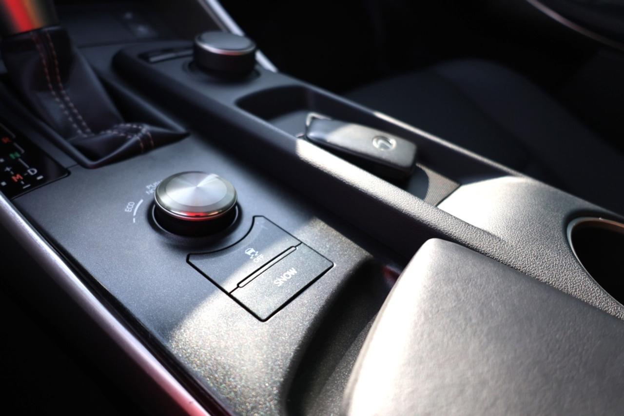 2020 Lexus IS Base Photo