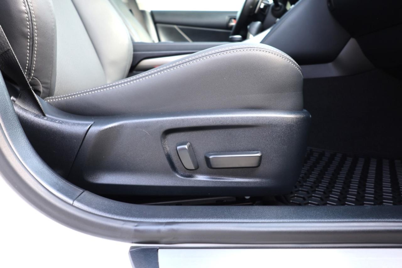 2020 Lexus IS Base Photo