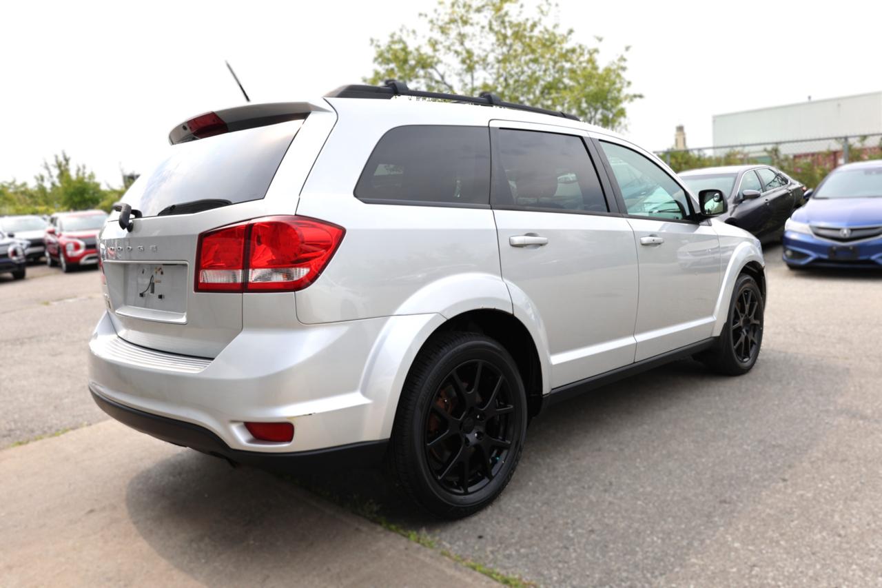 2014 Dodge Journey SXT Photo