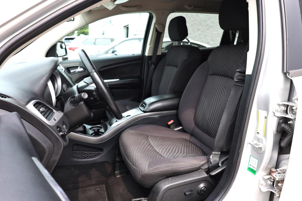 2014 Dodge Journey SXT Photo