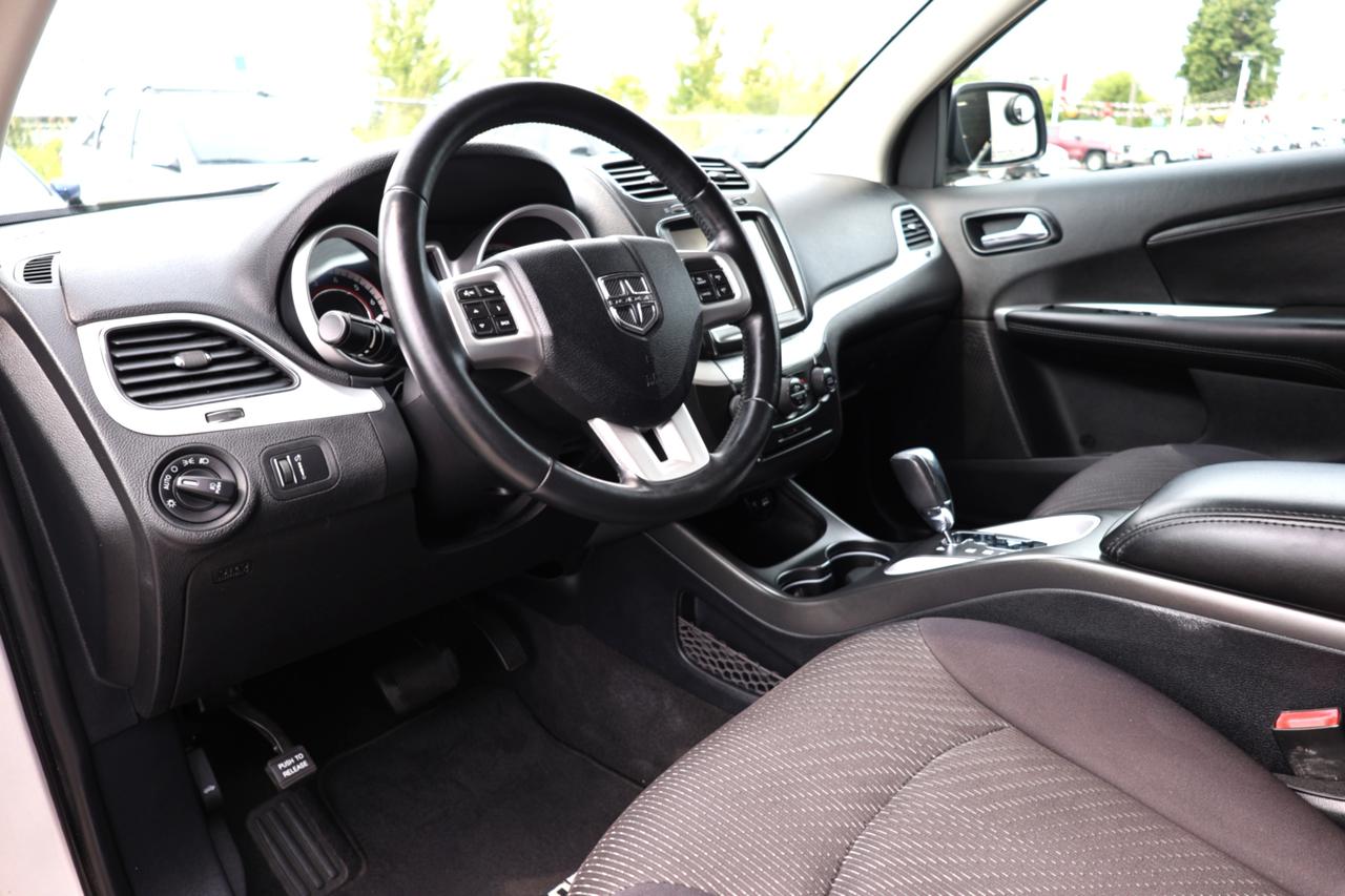 2014 Dodge Journey SXT Photo