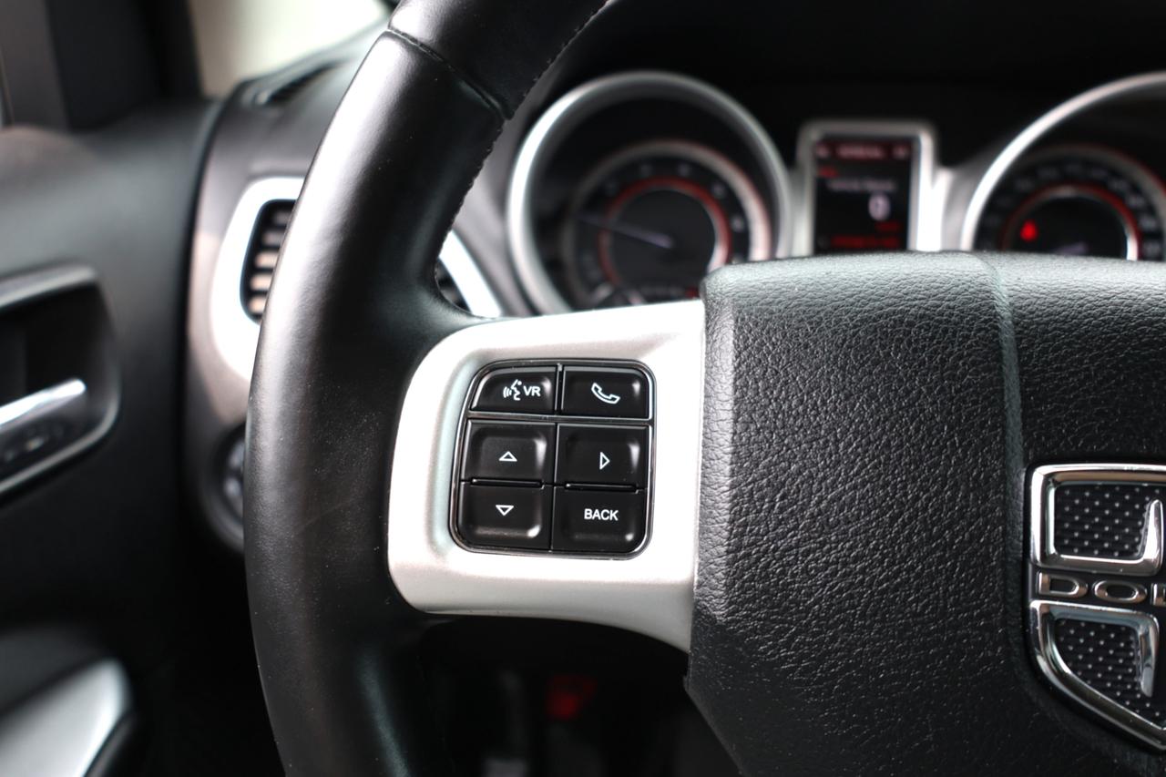 2014 Dodge Journey SXT Photo