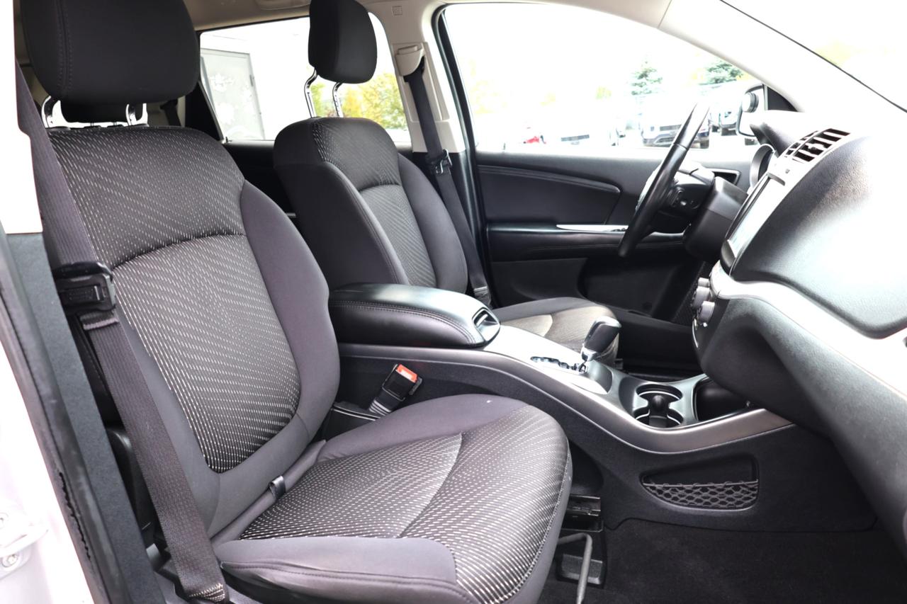 2014 Dodge Journey SXT Photo