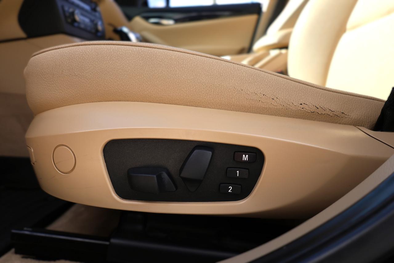 2012 BMW X1 xDrive28i Photo