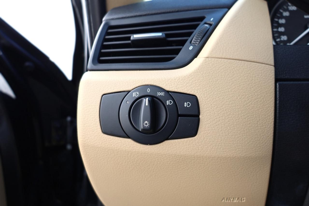 2012 BMW X1 xDrive28i Photo