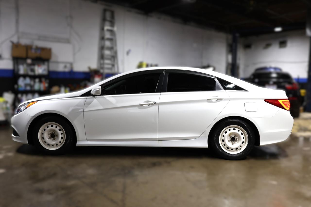 2014 Hyundai Sonata GLS Photo2