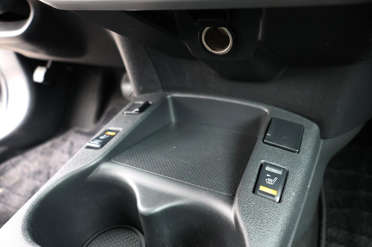 2015 Nissan Leaf SV Photo