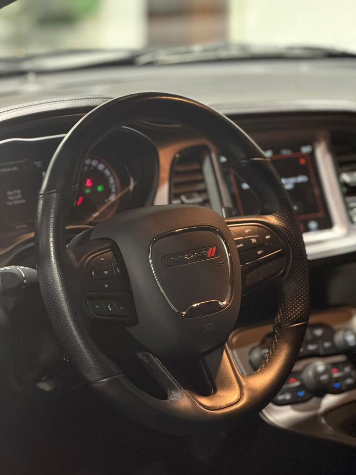 2021 Dodge Challenger Sxt Plus||Blacktop Pkg||Leather Photo