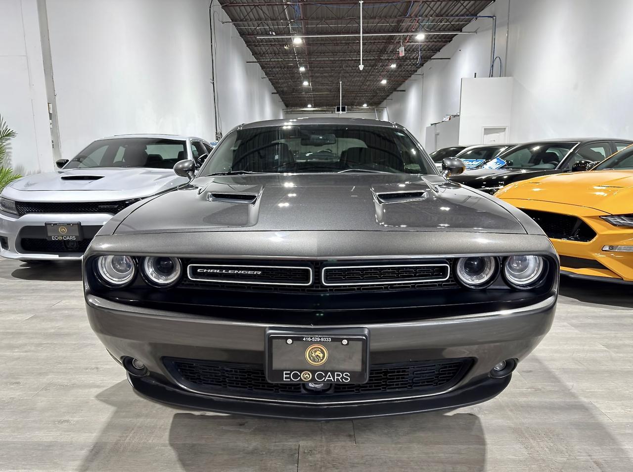 2020 Dodge Challenger SXT Plus||Tech Pkg||Driver Convenience Pkg||Sunroo Photo