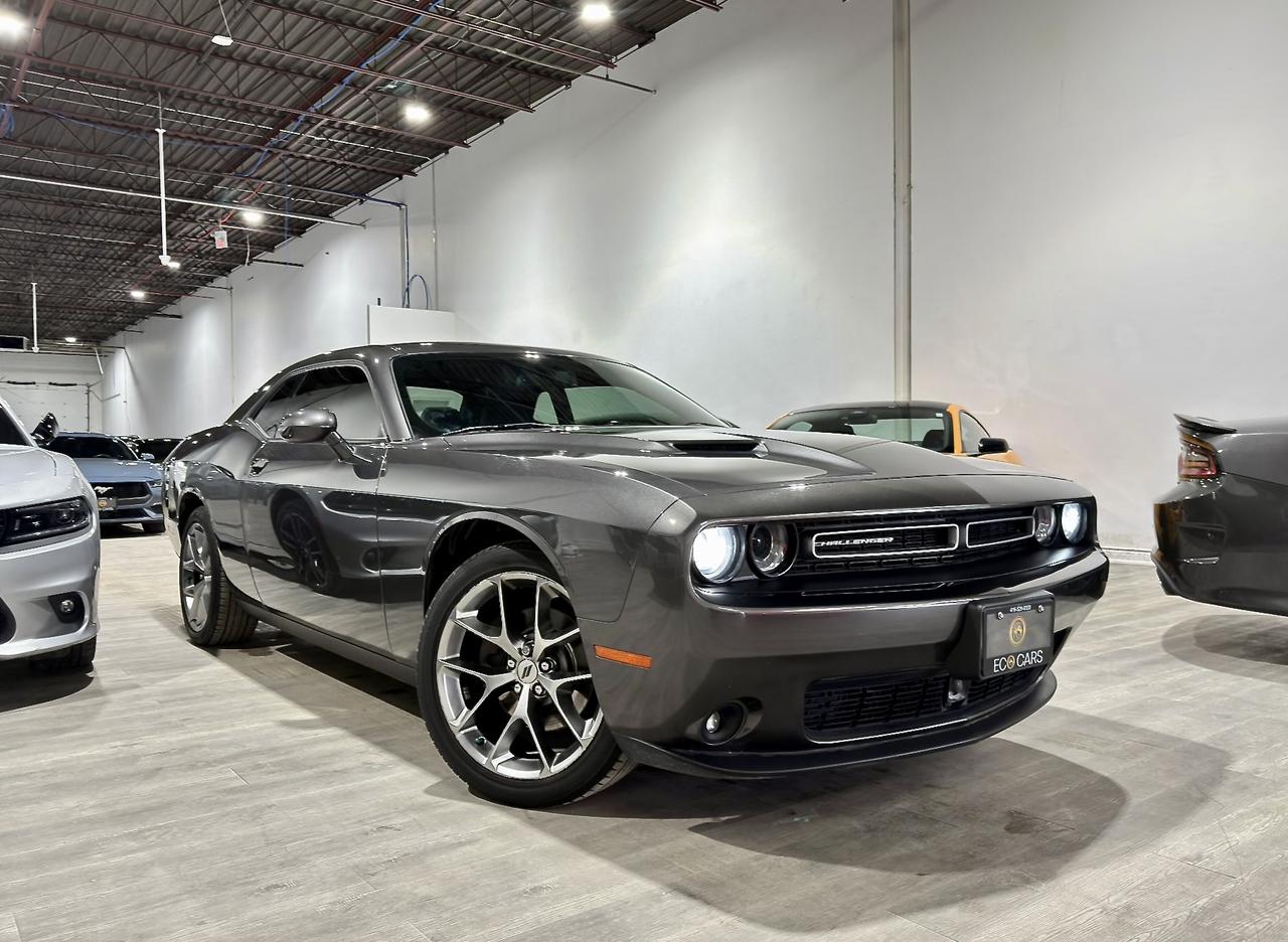 2020 Dodge Challenger SXT Plus||Tech Pkg||Driver Convenience Pkg||Sunroo Photo