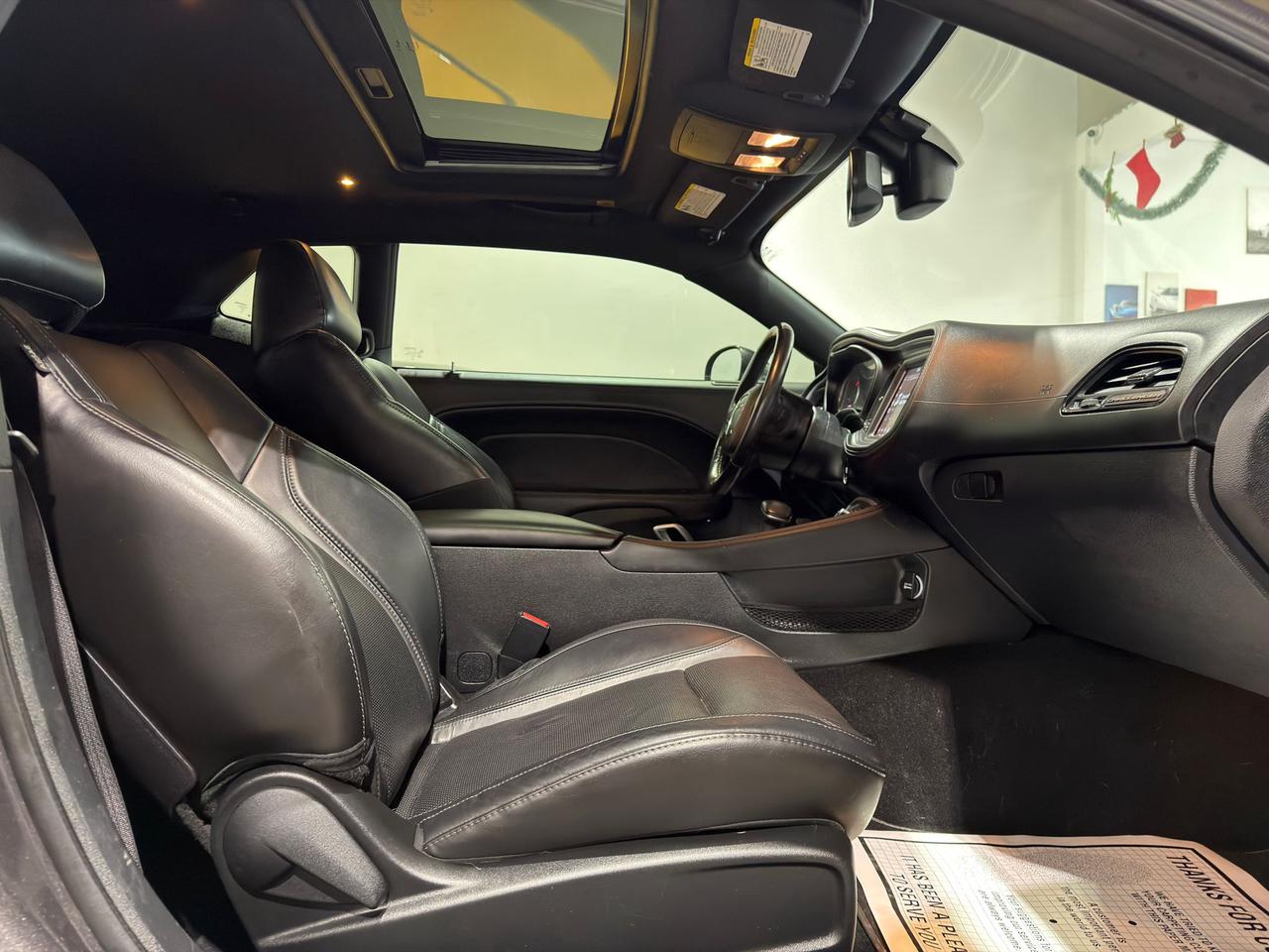 2020 Dodge Challenger SXT Plus||Tech Pkg||Driver Convenience Pkg||Sunroo Photo