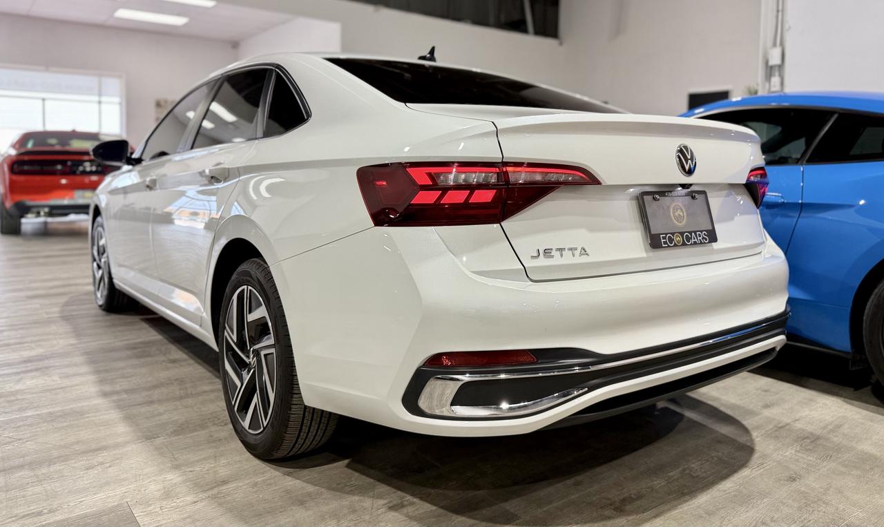 2023 Volkswagen Jetta Highline||Panaroof||Loaded Photo