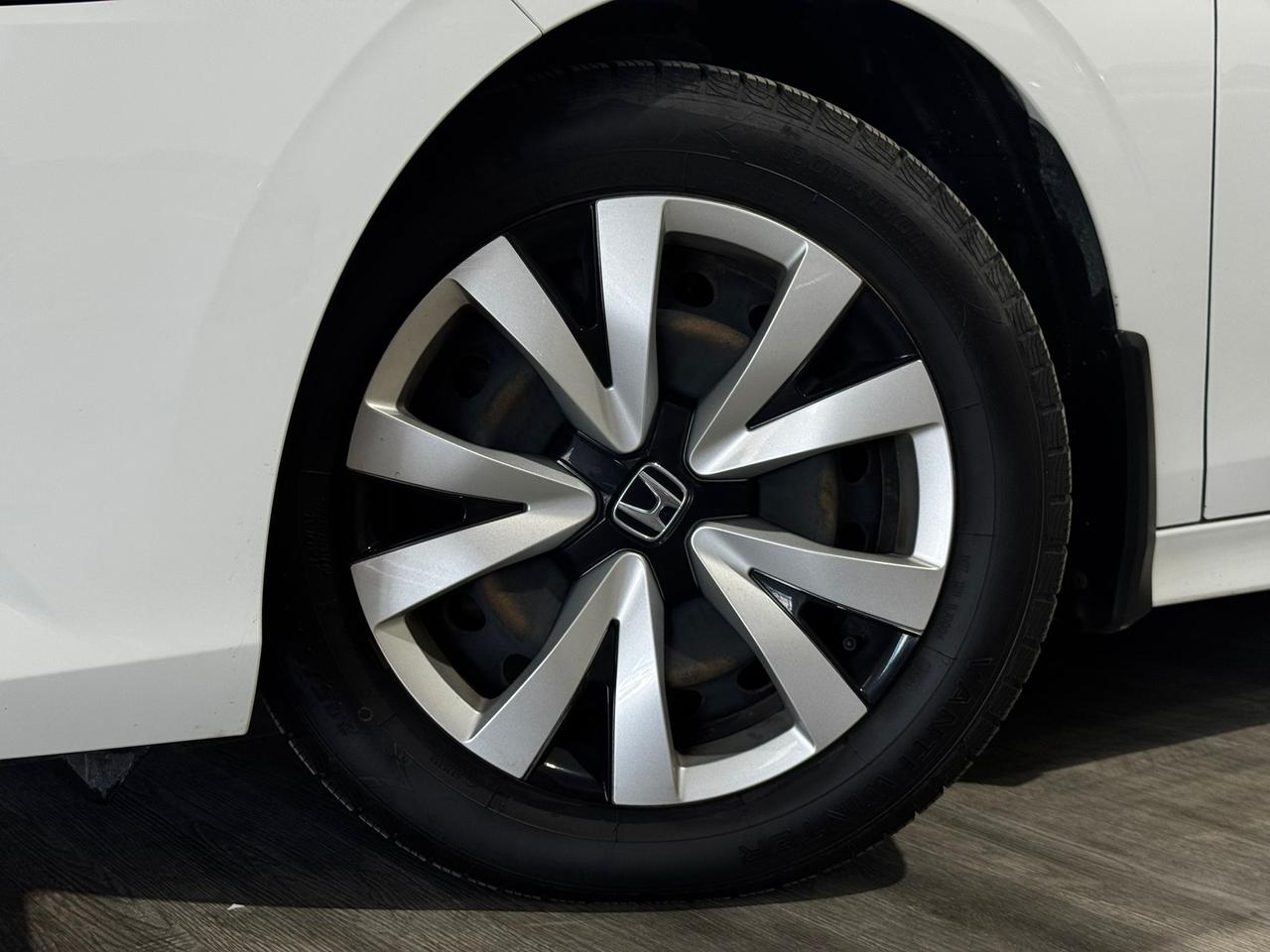 2022 Honda Civic LX||Heated Seats||Clean Carfax Photo