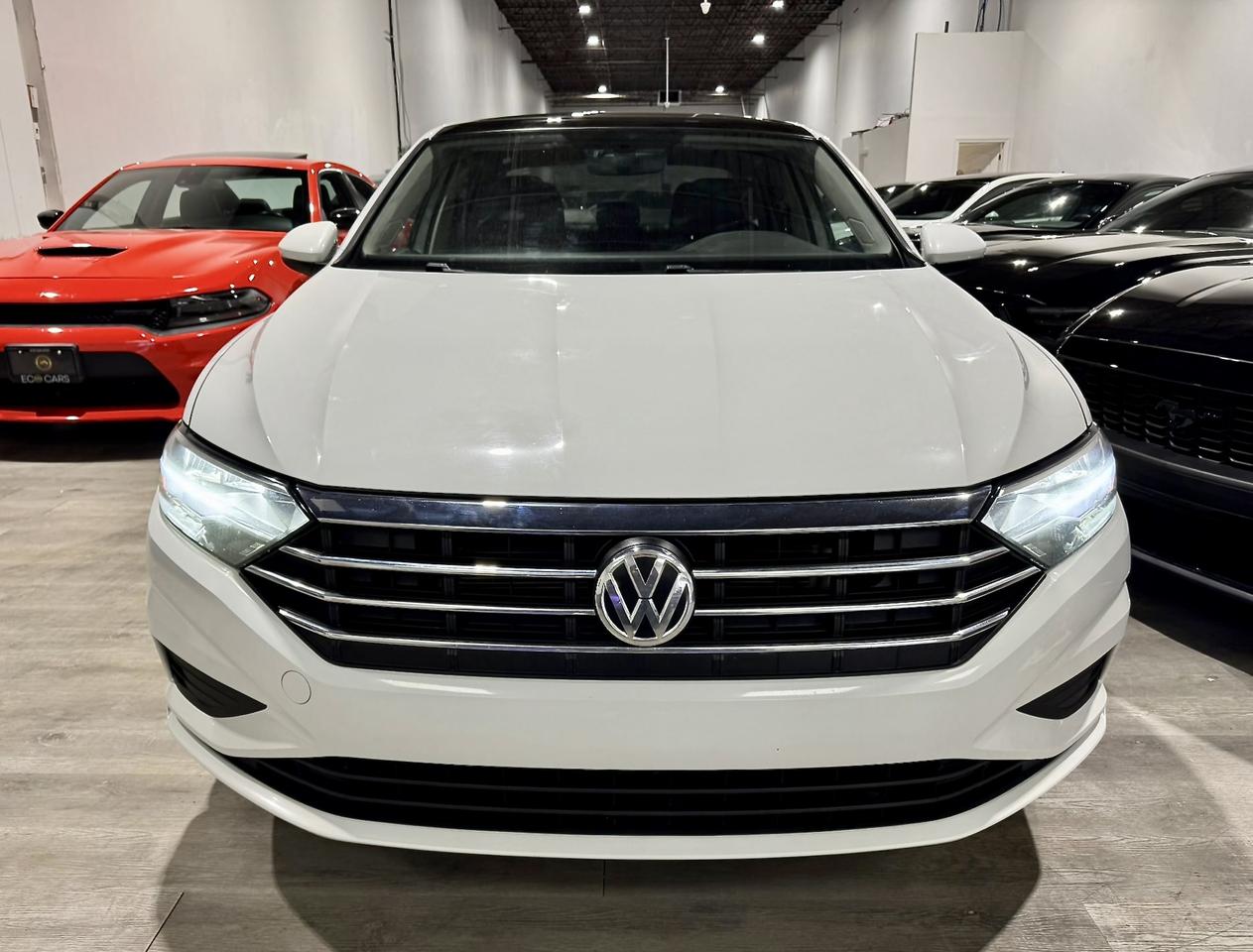 2020 Volkswagen Jetta Highline||One Owner||Vw Serviced||Clean Carfax Photo2