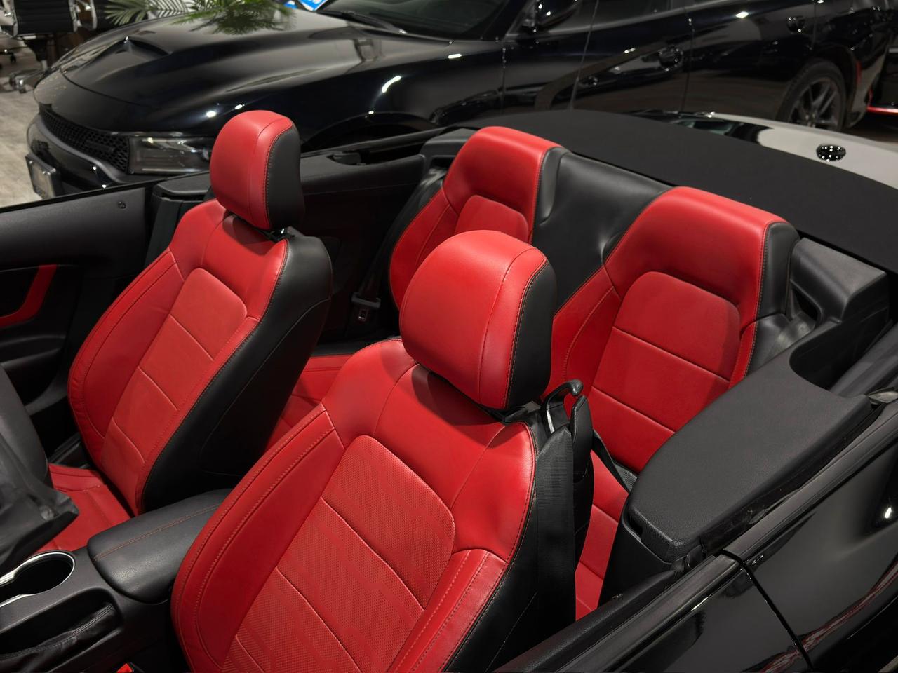 2022 Ford Mustang EB Premium California Edition||Hi-Performance Pkg Photo