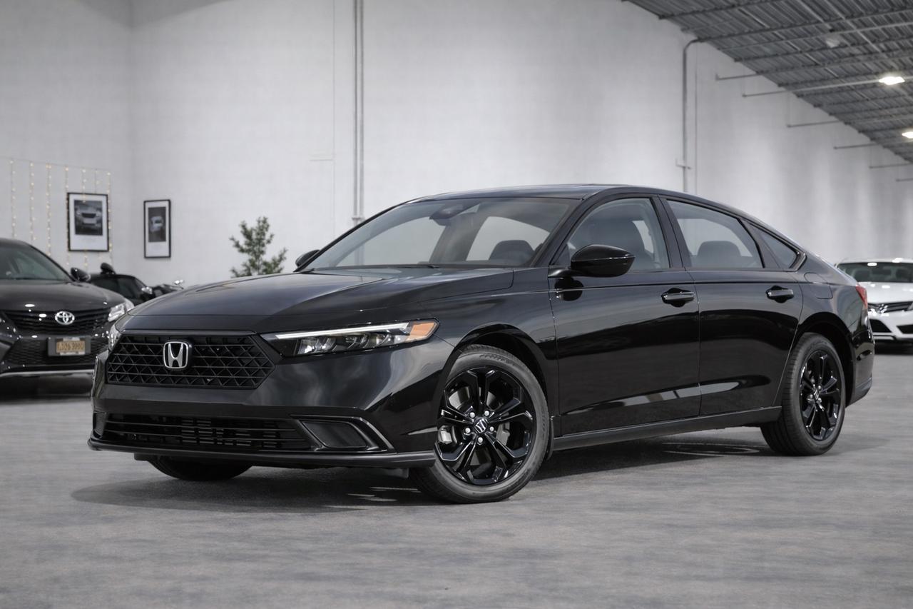 2023 Honda Accord EX||Sunroof||Heated Seats||Apple CarPlay Photo0