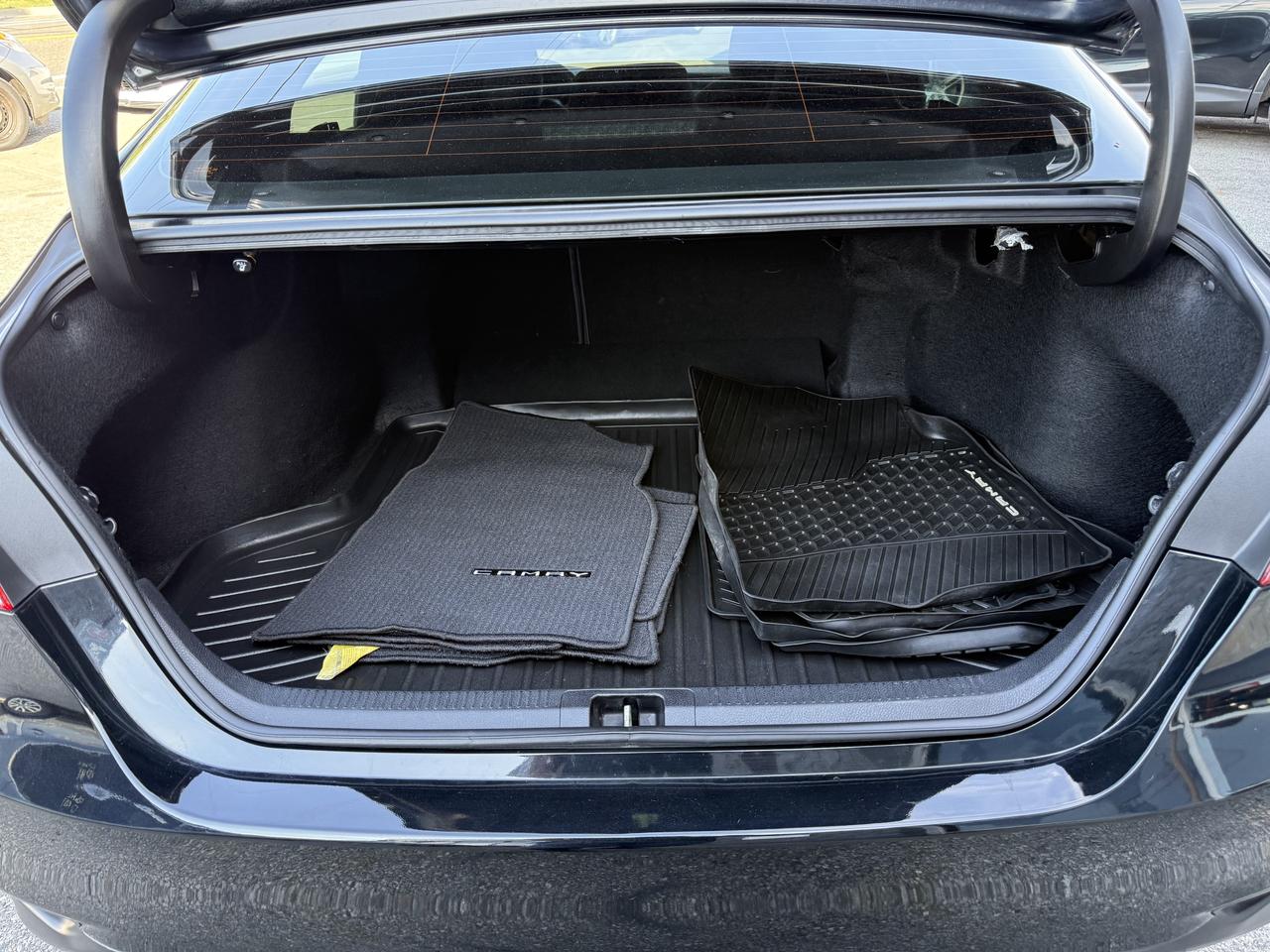 2018 Toyota Camry LE Photo