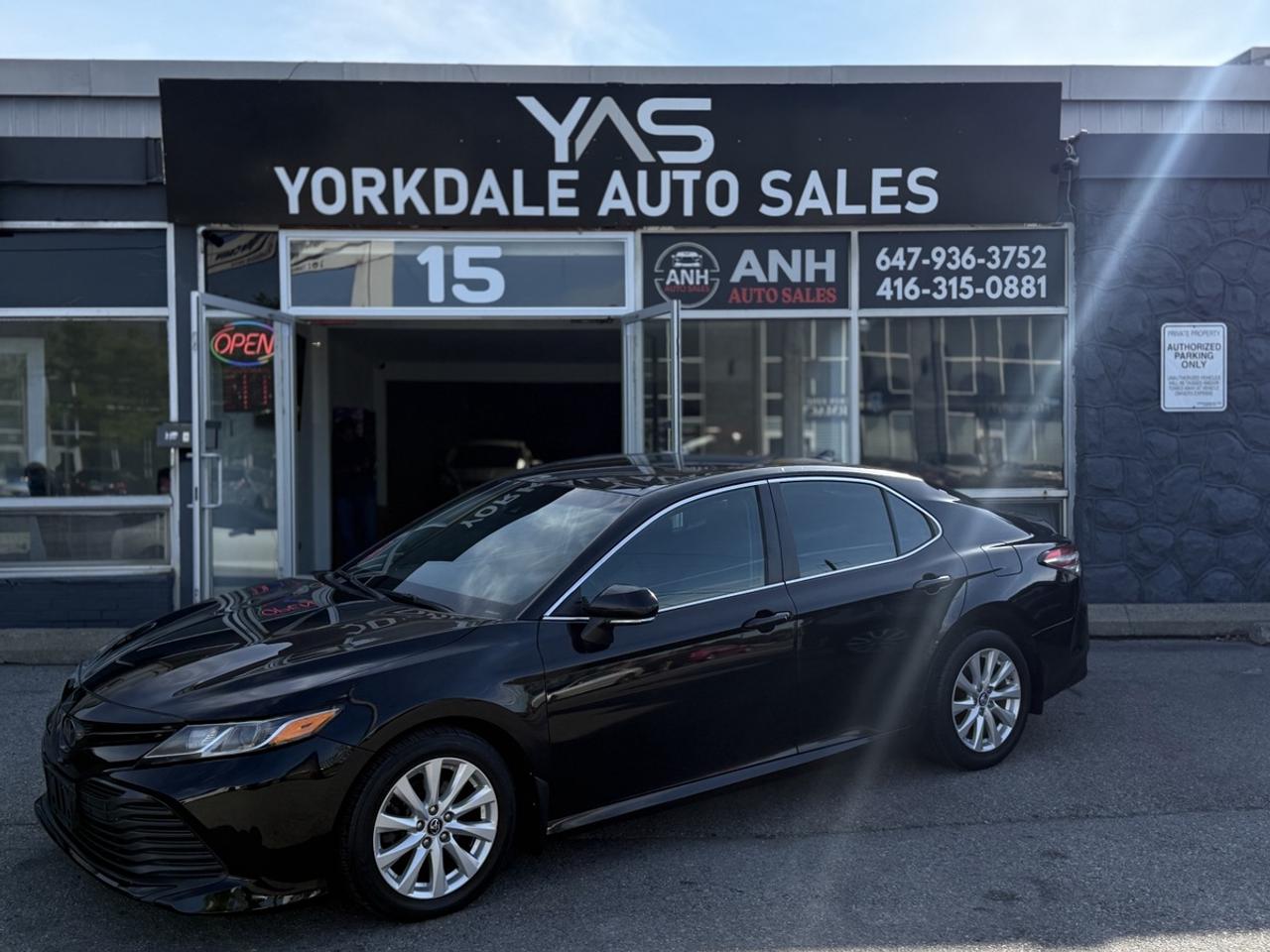 2018 Toyota Camry LE Photo