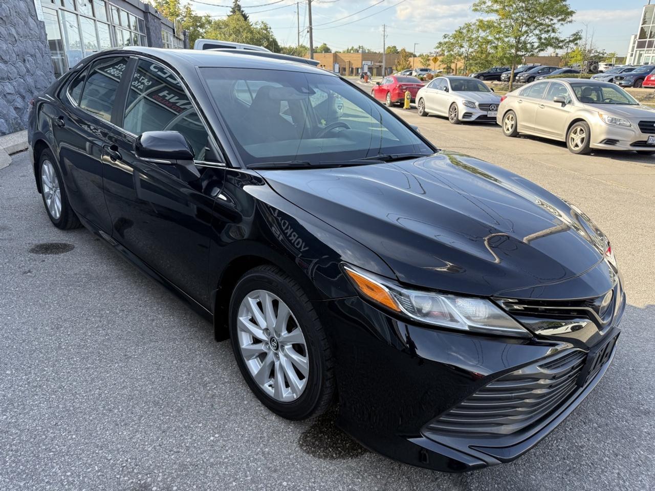 2018 Toyota Camry LE Photo