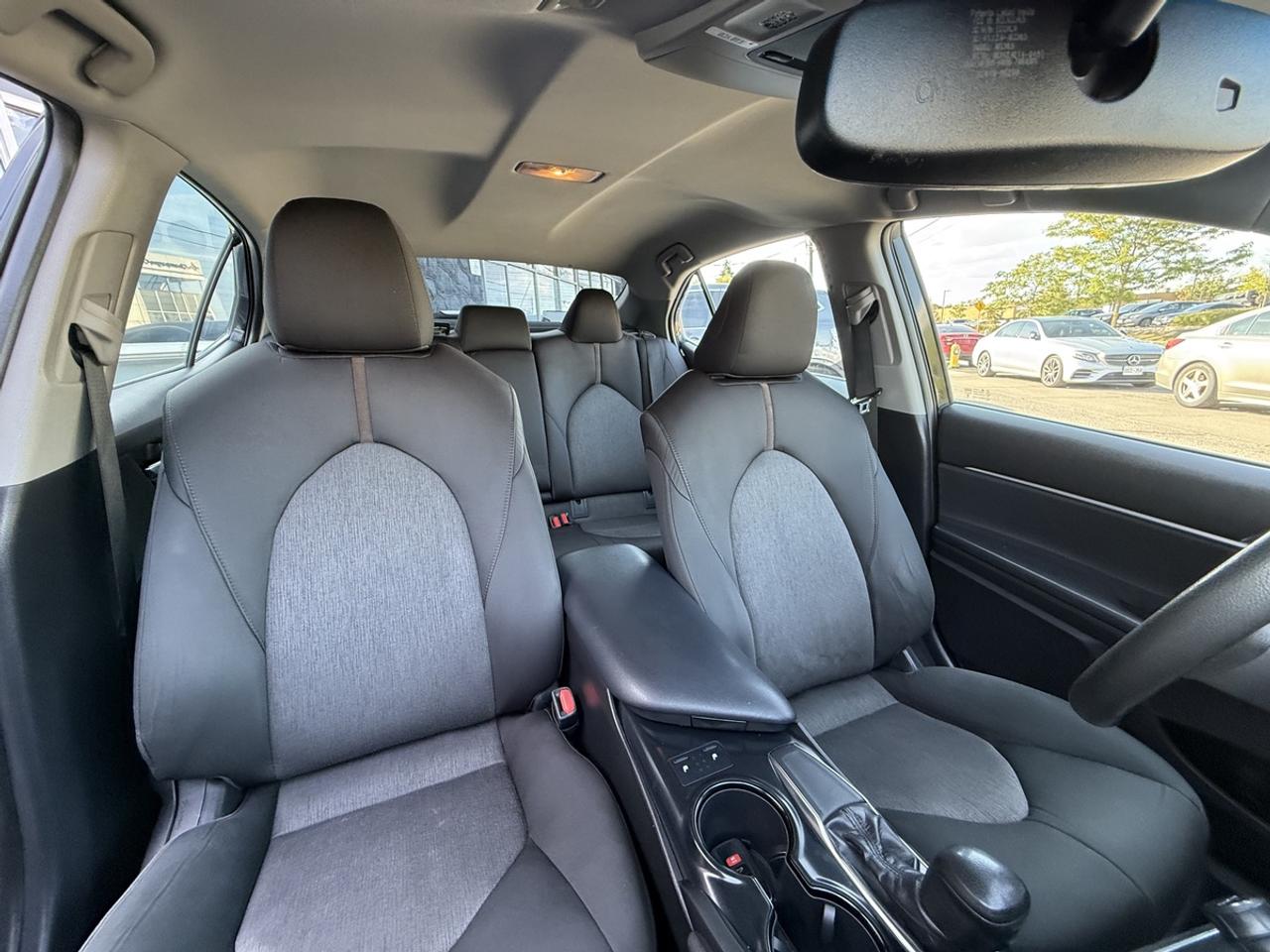 2018 Toyota Camry LE Photo
