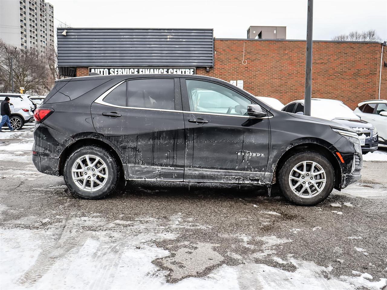 2023 Chevrolet Equinox  Photo3
