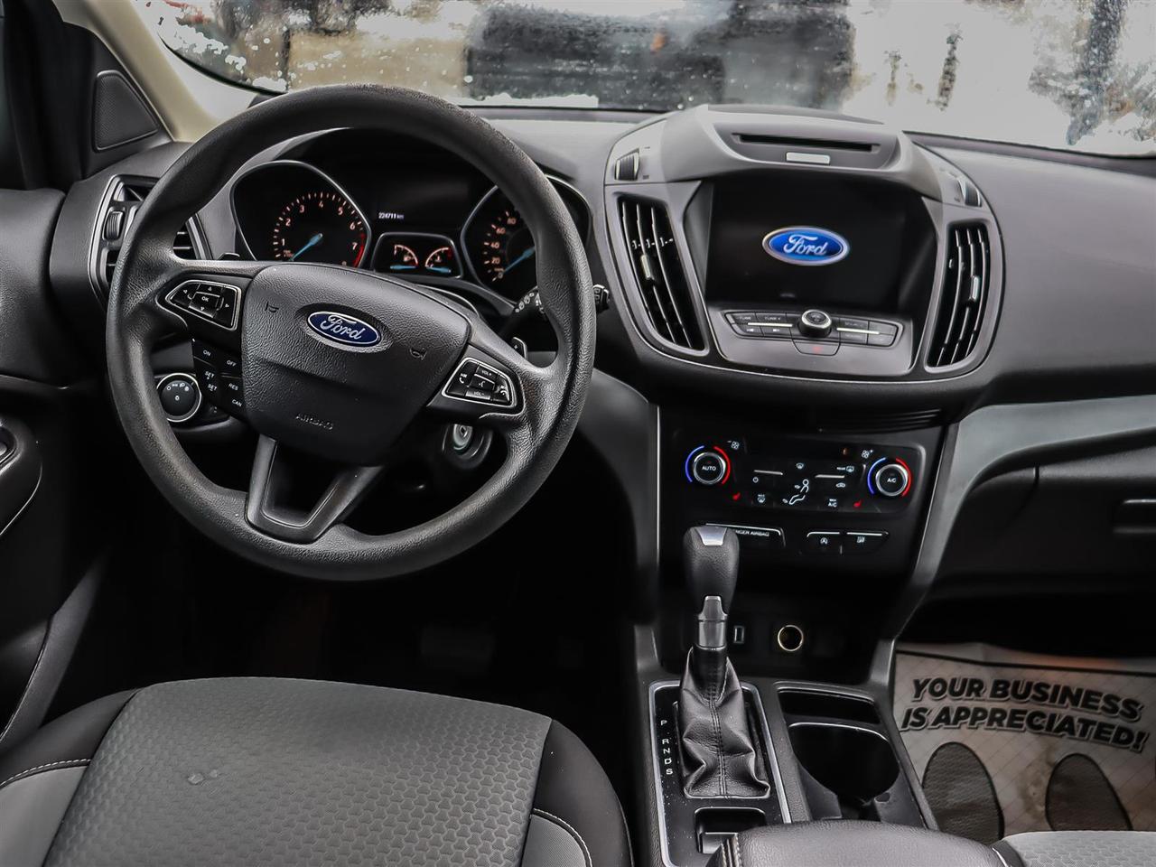 2017 Ford Escape  Photo3