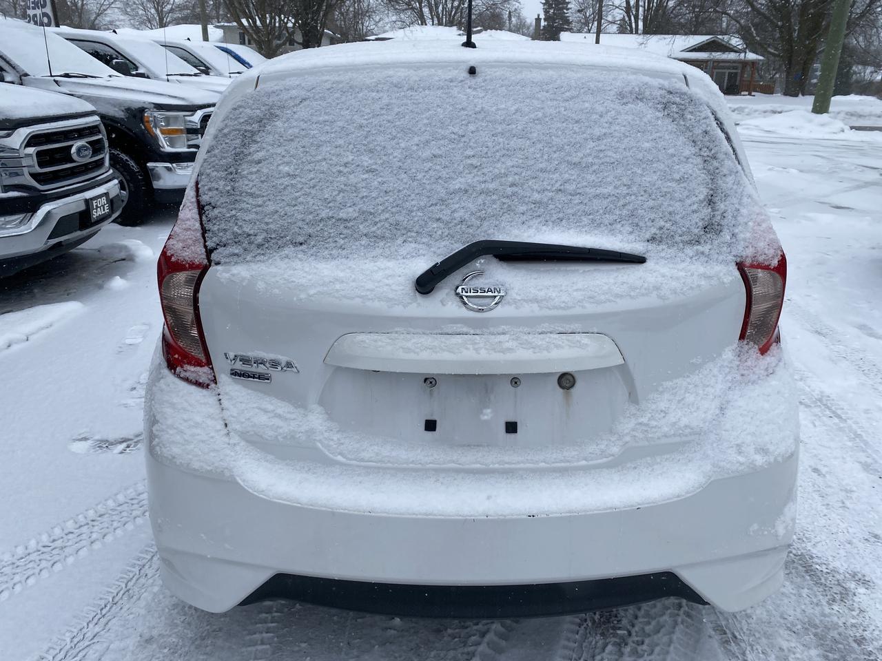 2019 Nissan Versa Note S CVT Photo