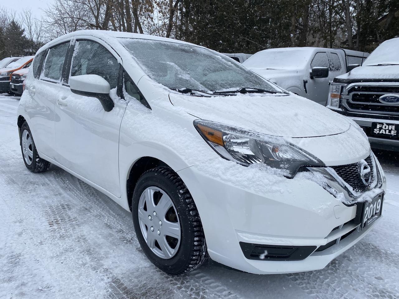 2019 Nissan Versa Note S CVT Photo