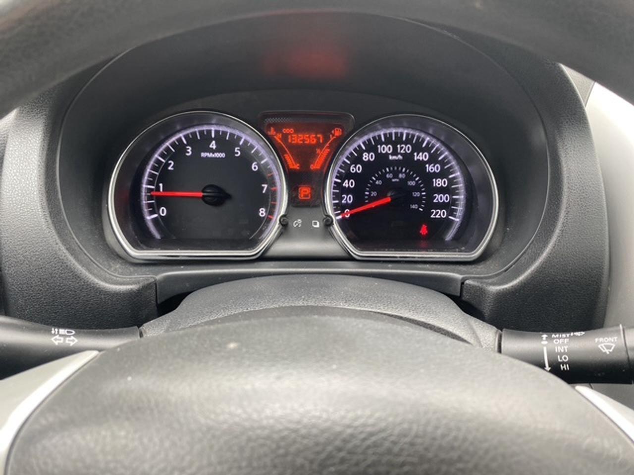 2019 Nissan Versa Note S CVT Photo