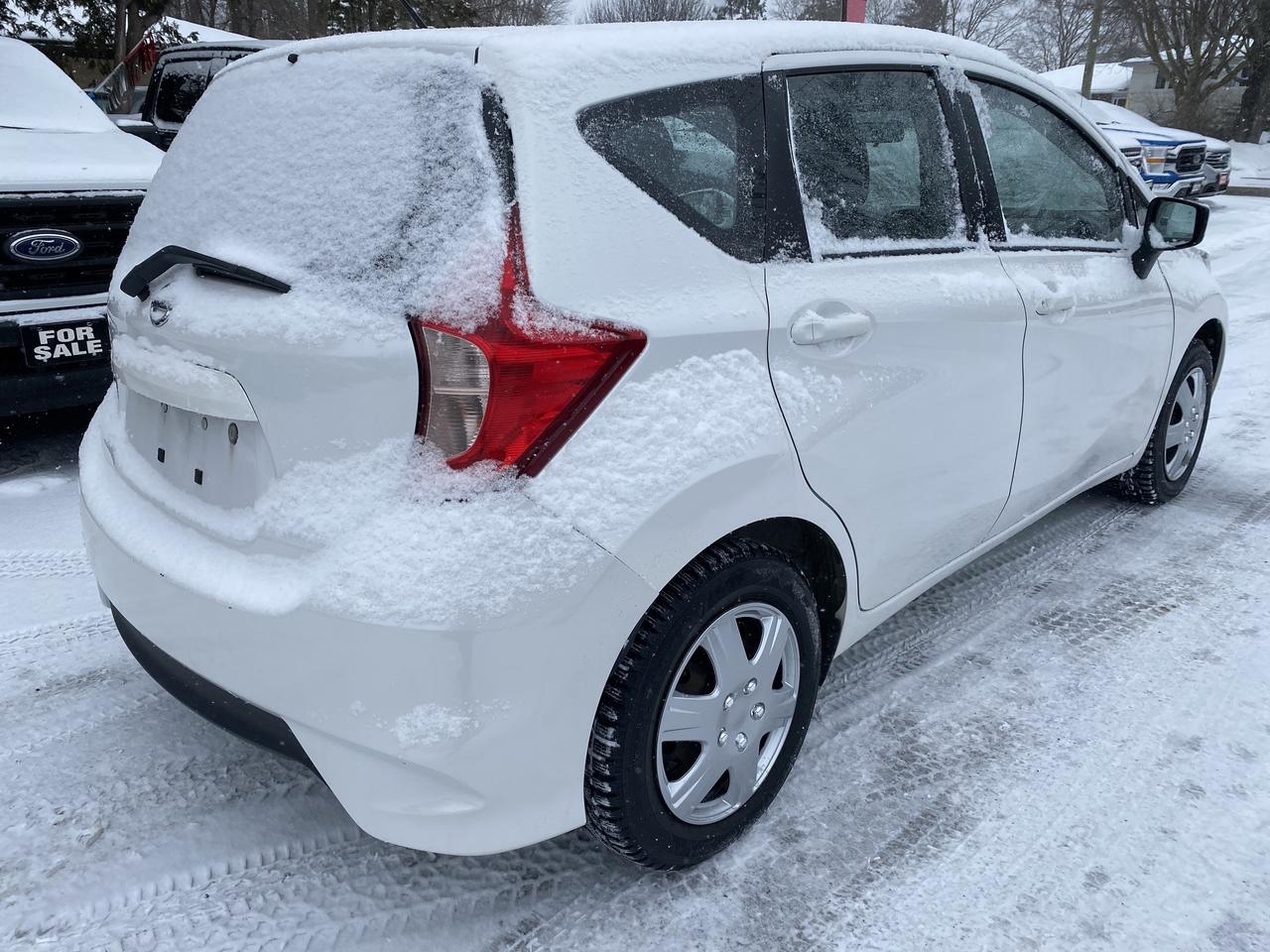 2019 Nissan Versa Note S CVT Photo