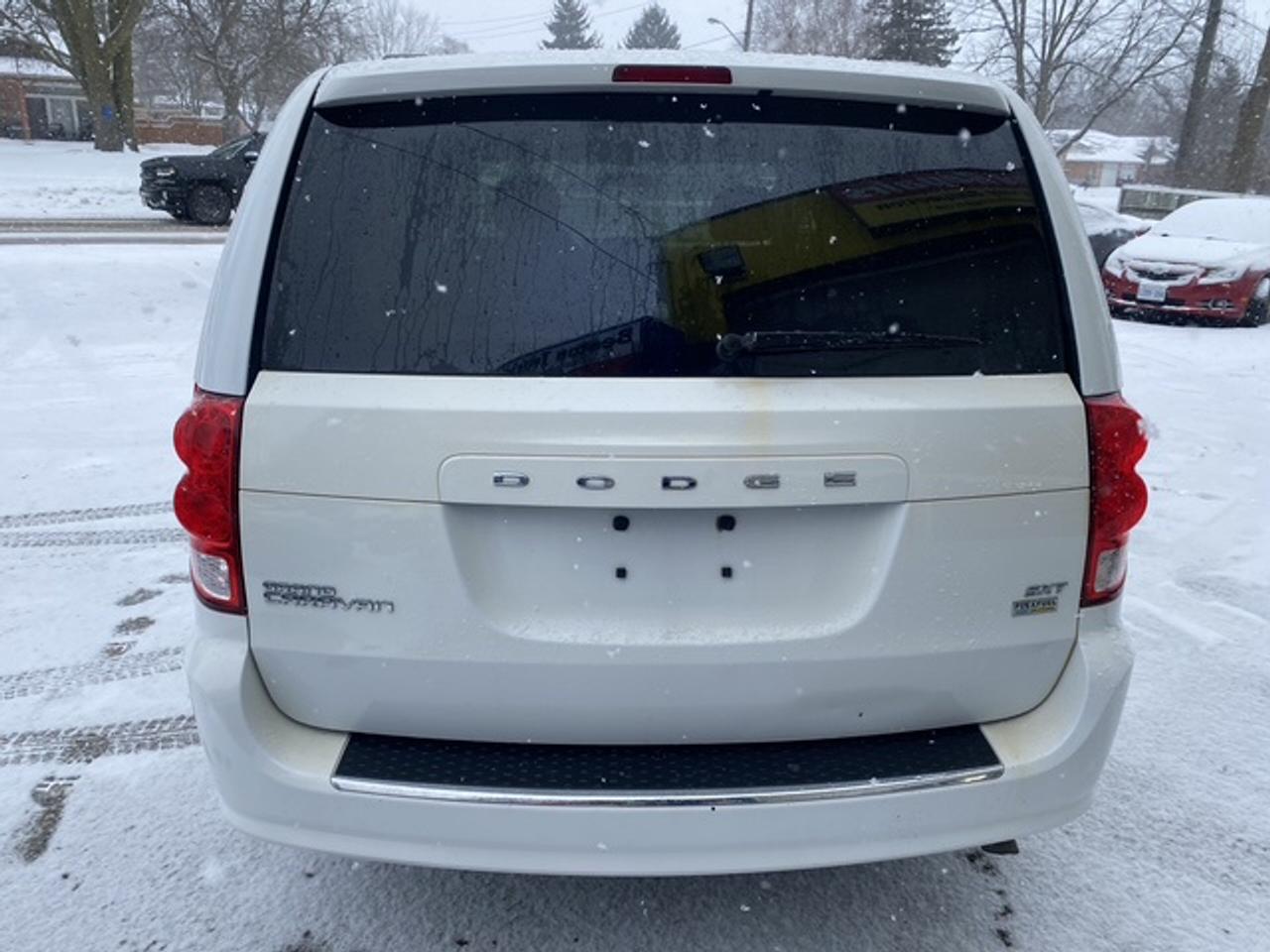 2016 Dodge Grand Caravan SE Photo