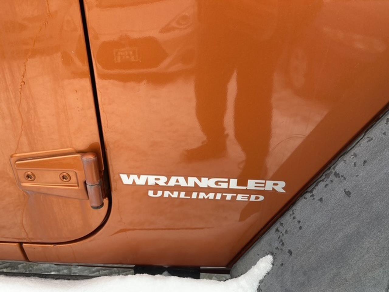 2010 Jeep Wrangler Unlimited Mountain Photo