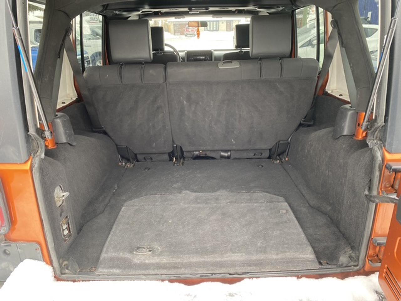 2010 Jeep Wrangler Unlimited Mountain Photo