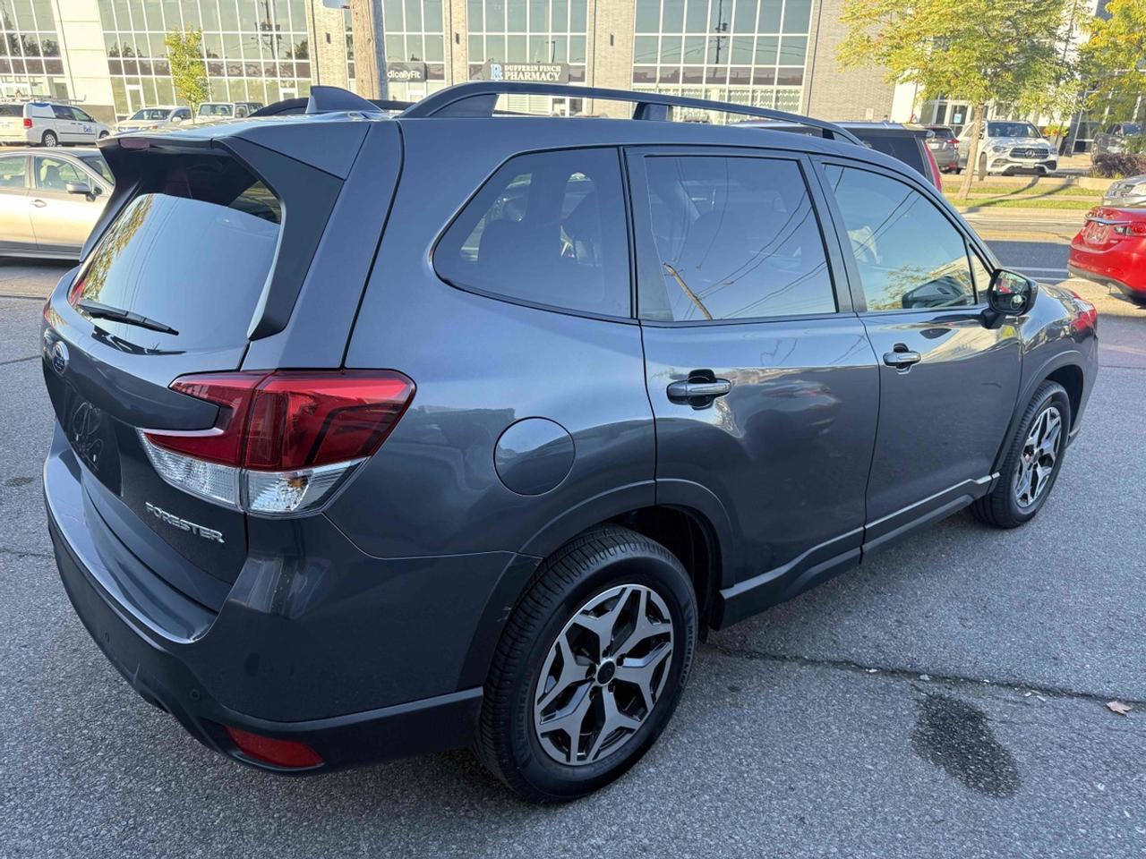 2020 Subaru Forester BASE Photo3