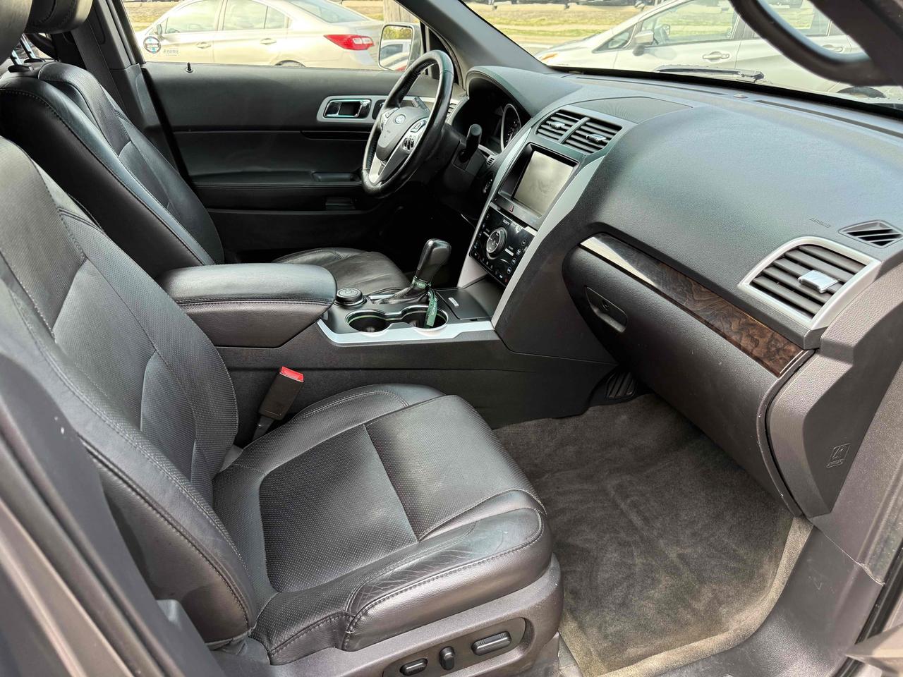 2014 Ford Explorer LIMITED Photo