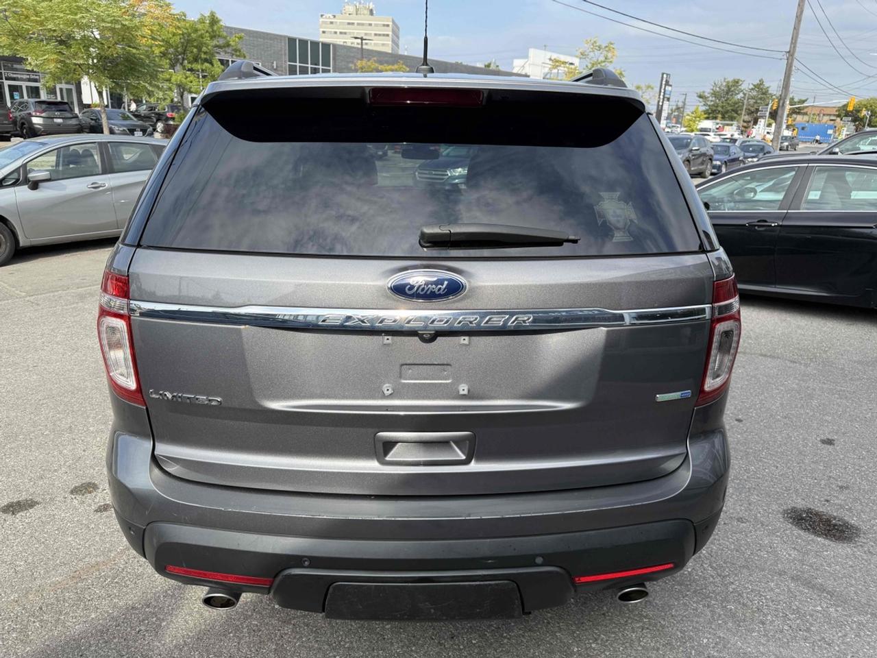 2014 Ford Explorer LIMITED Photo4