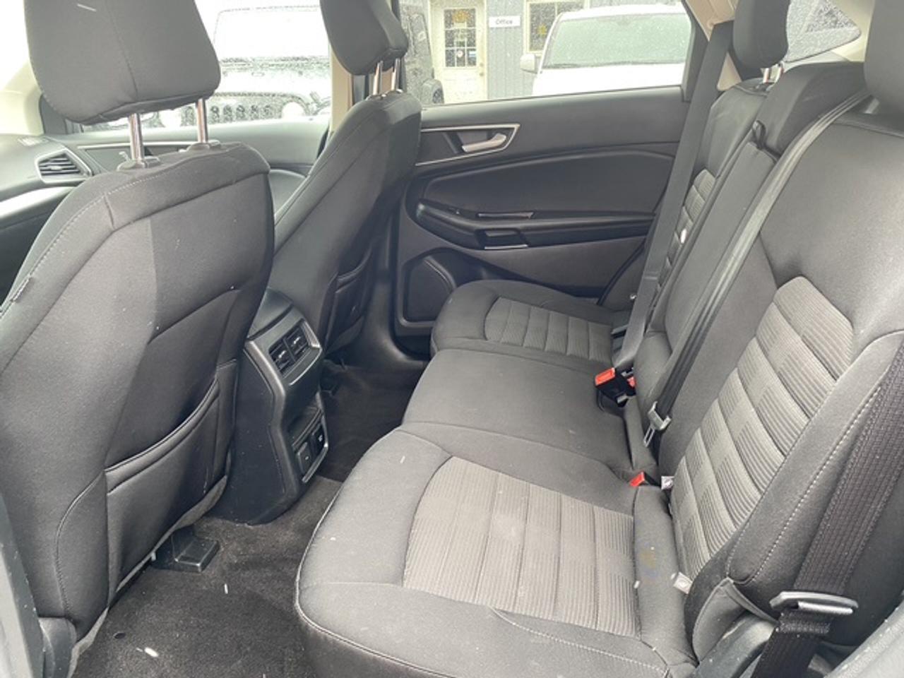 2020 Ford Edge SEL AWD Photo