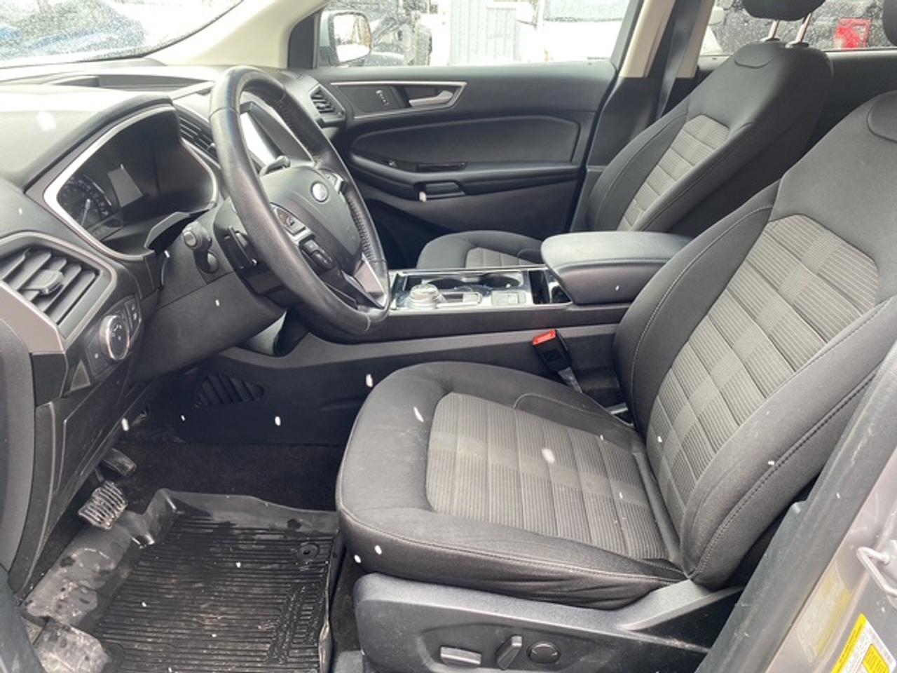 2020 Ford Edge SEL AWD Photo