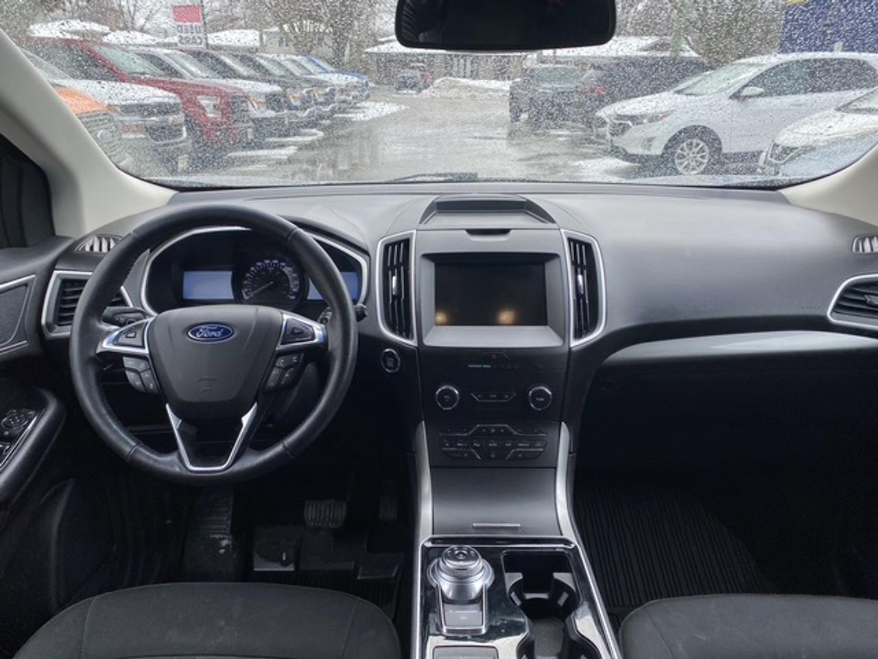 2020 Ford Edge SEL AWD Photo