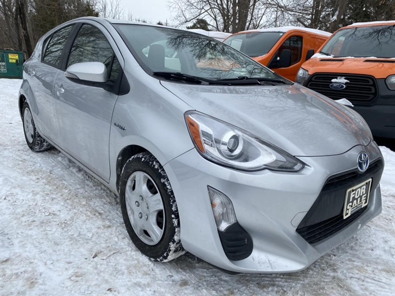 2015 Toyota Prius c C TECHNOLOGY 5DR HB Photo2