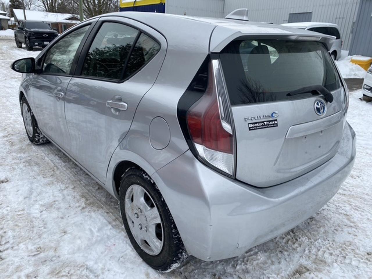 2015 Toyota Prius c C TECHNOLOGY 5DR HB Photo3
