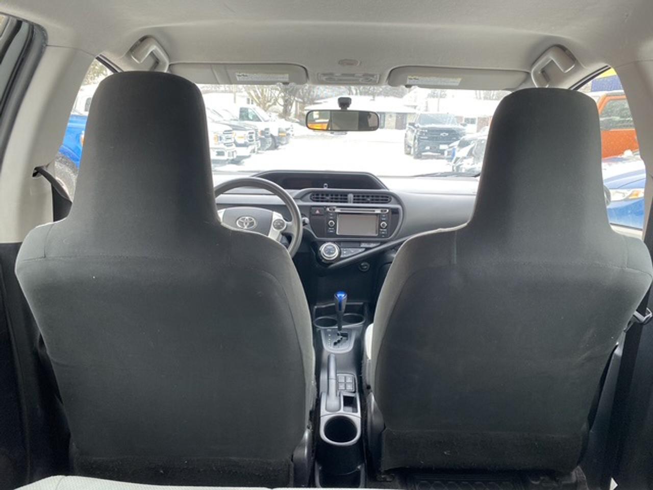 2015 Toyota Prius c C TECHNOLOGY 5DR HB Photo